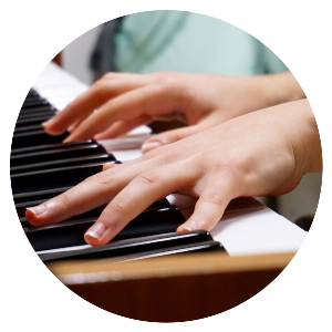 piano_mãos_teclado
